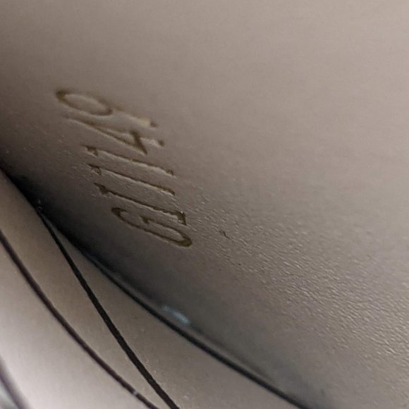 SOLDLouis Vuitton Monogram Trunk Pochette Vertical - Picture 10 of 12